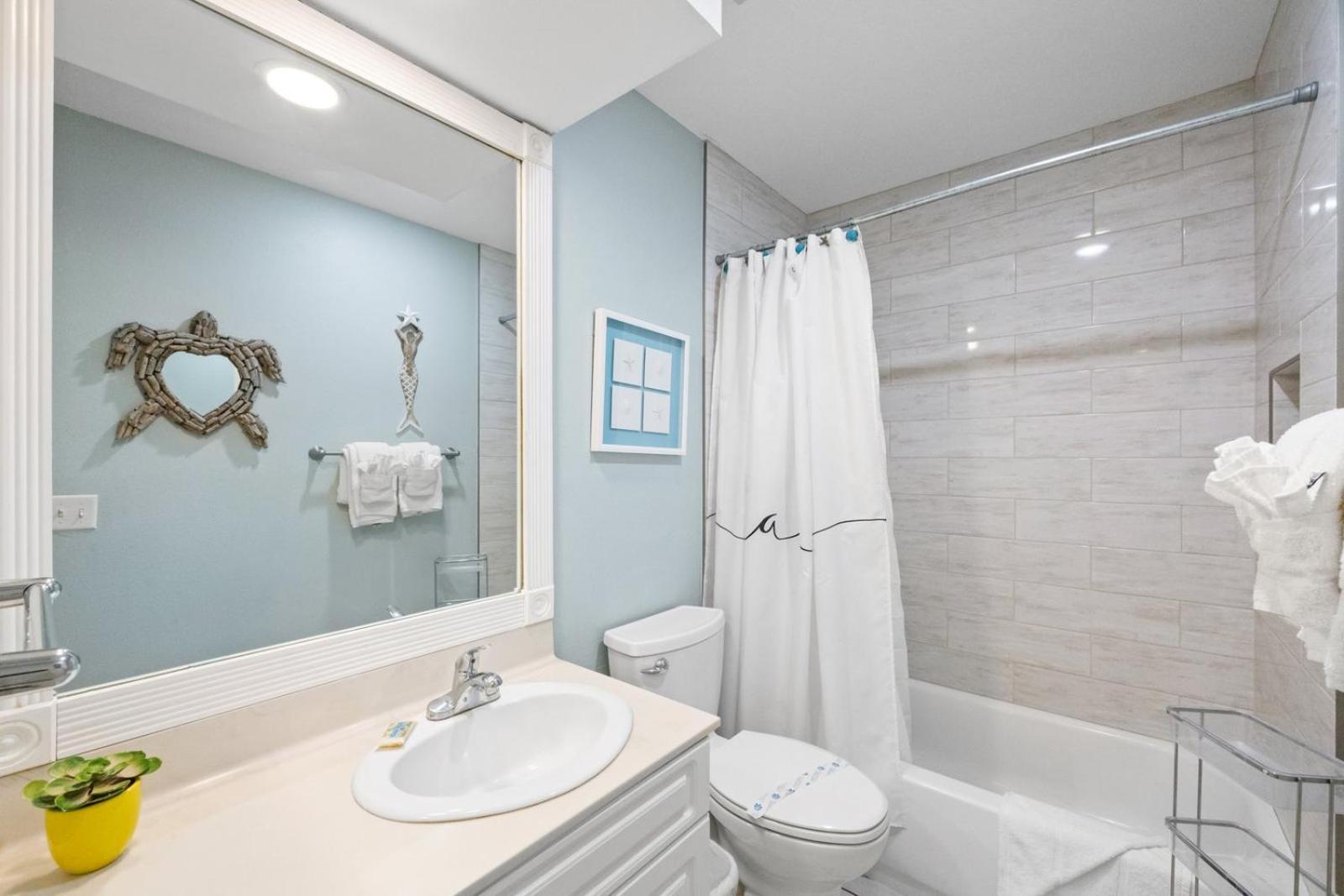 301 Crimson Condos سانت بيتي بيتش المظهر الخارجي الصورة